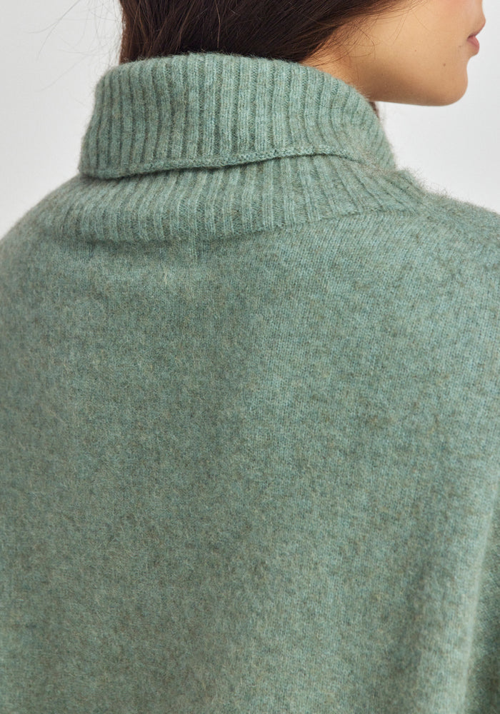 Air Cape Sweater - Eggshell