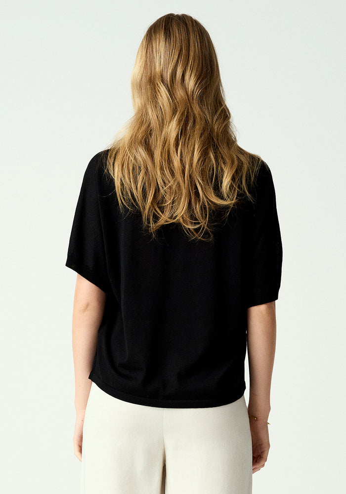 Camille V Tee - Black