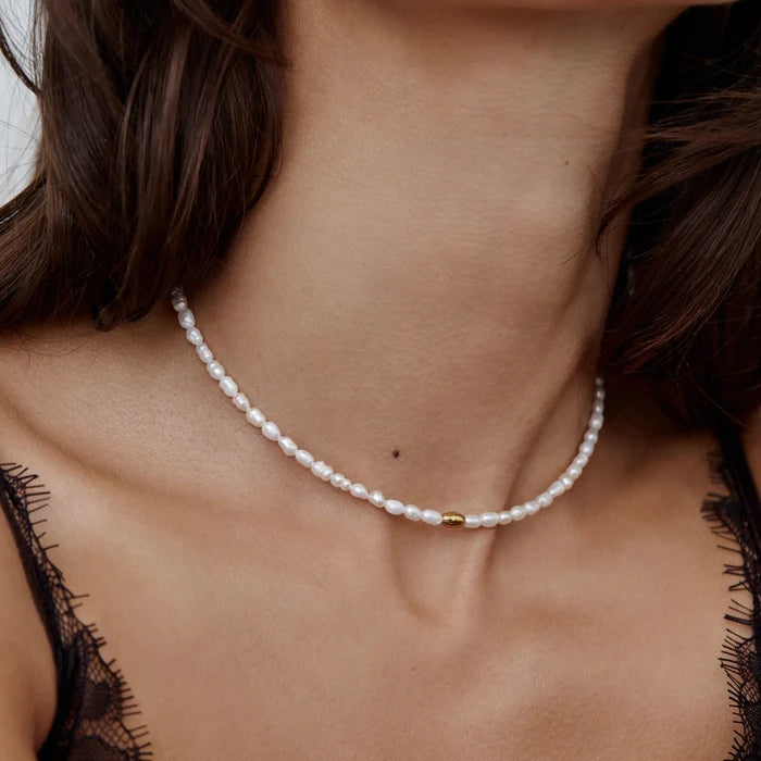 Essential Pearl Choker Necklace