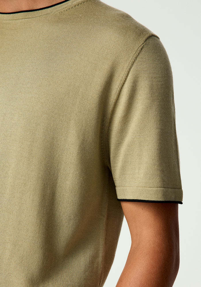 Hendrick Tee - Aloe/Black