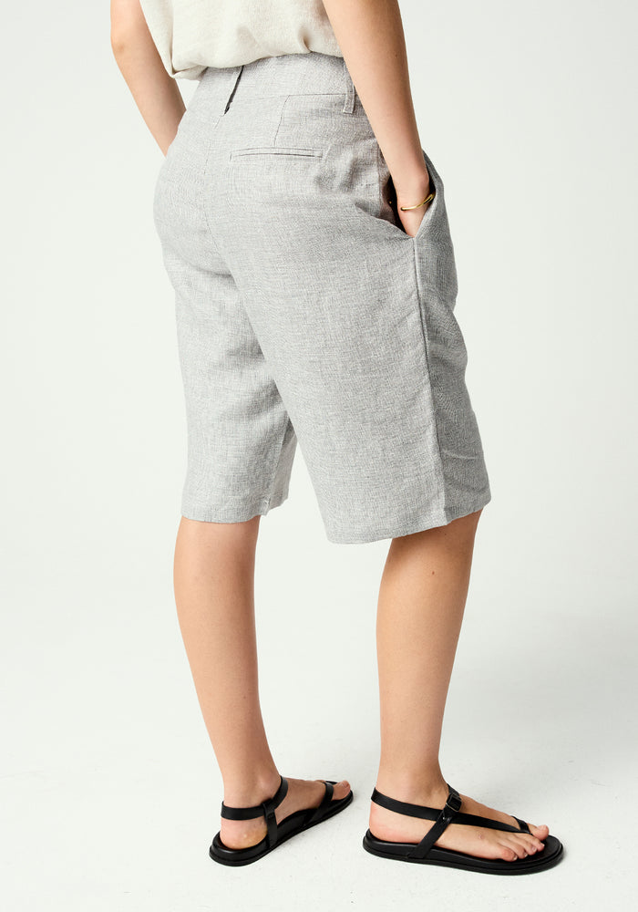 Inayah Short - Greige Fleck