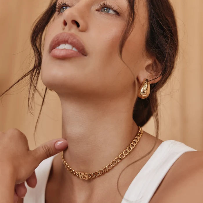 Personalised initial choker necklace detail — Olivia Jewelry