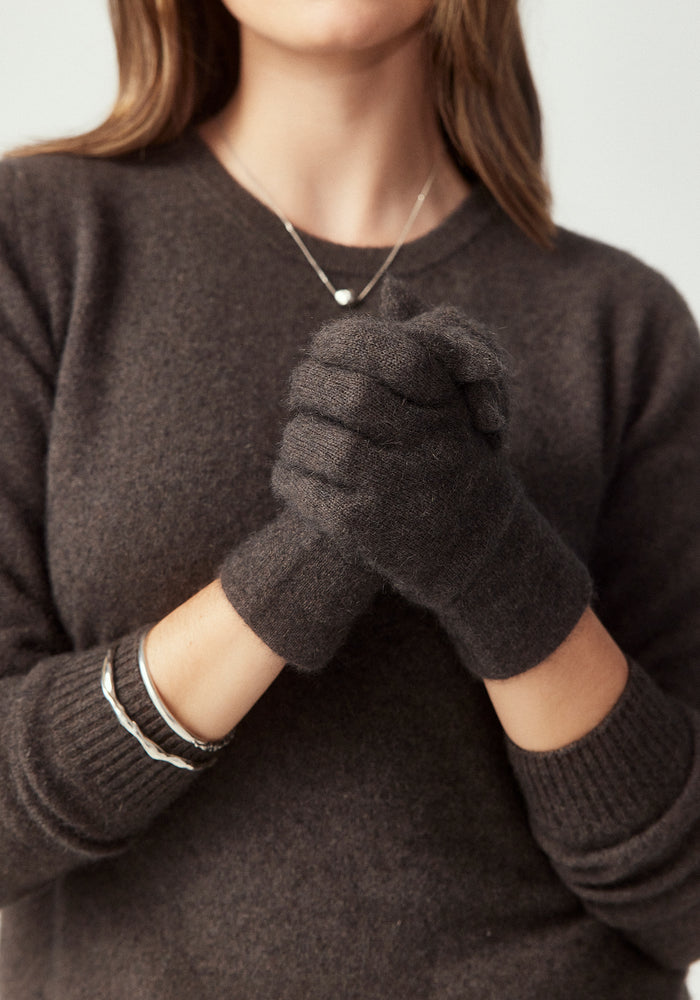 Kapua Gloves - Cinnamon