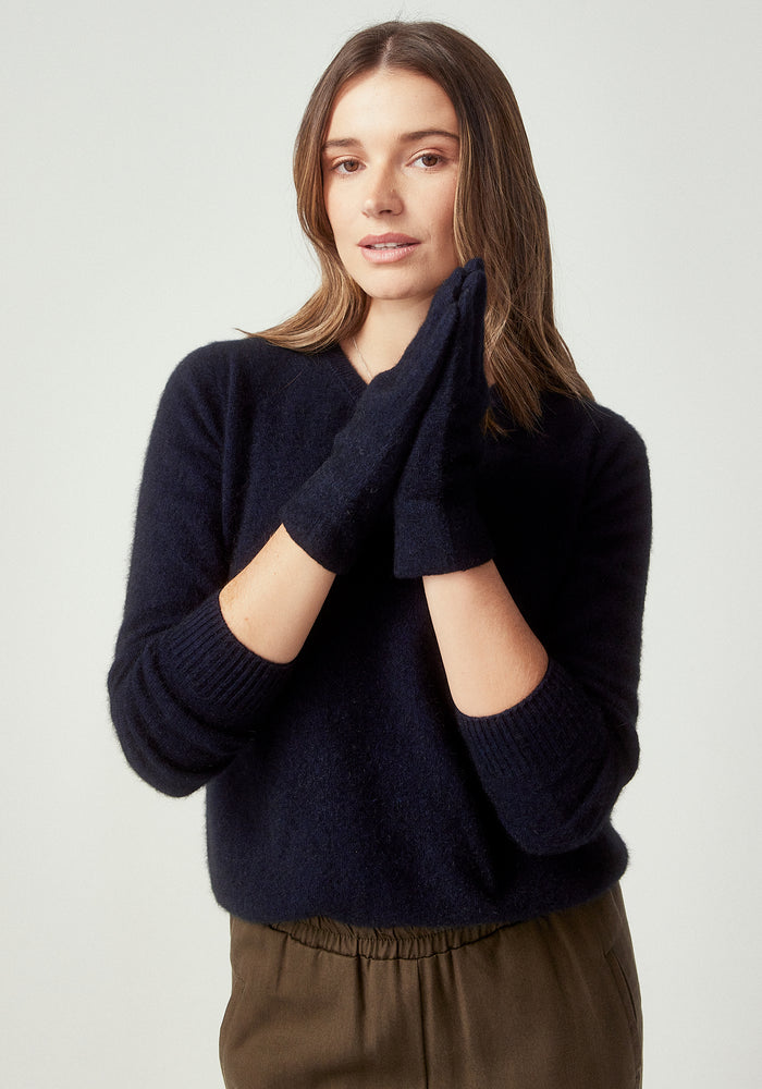 Kapua Gloves - Navy