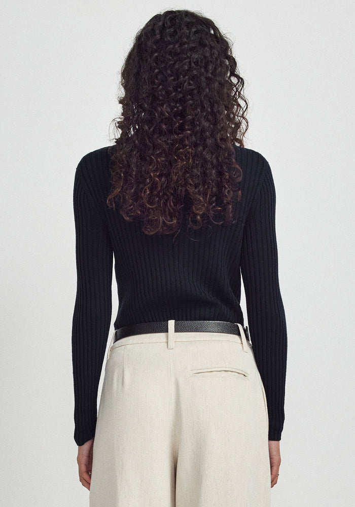 Lucia Funnel Neck - Deep Blue