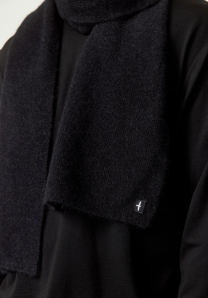 Moss Scarf - Jet