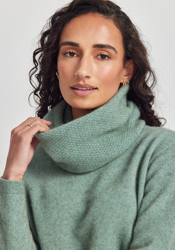 Moss Snood - Eggshell