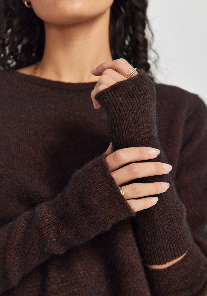 Nia Handwarmers - Cacao