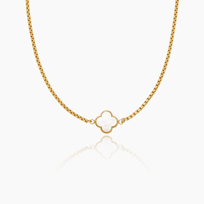 Pearl clover necklace gold — Olivia Jewelry