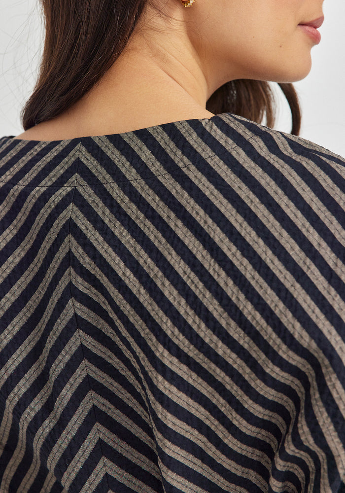 Remain Top - Bark Stripe
