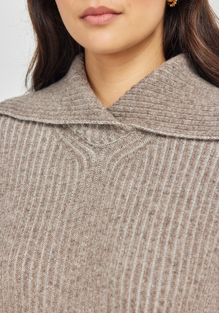 Robin Sweater - Totara/Ecru
