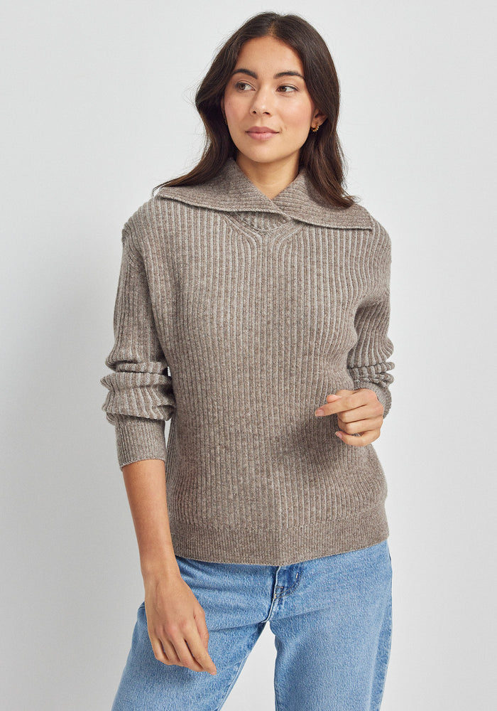 Robin Sweater - Totara/Ecru
